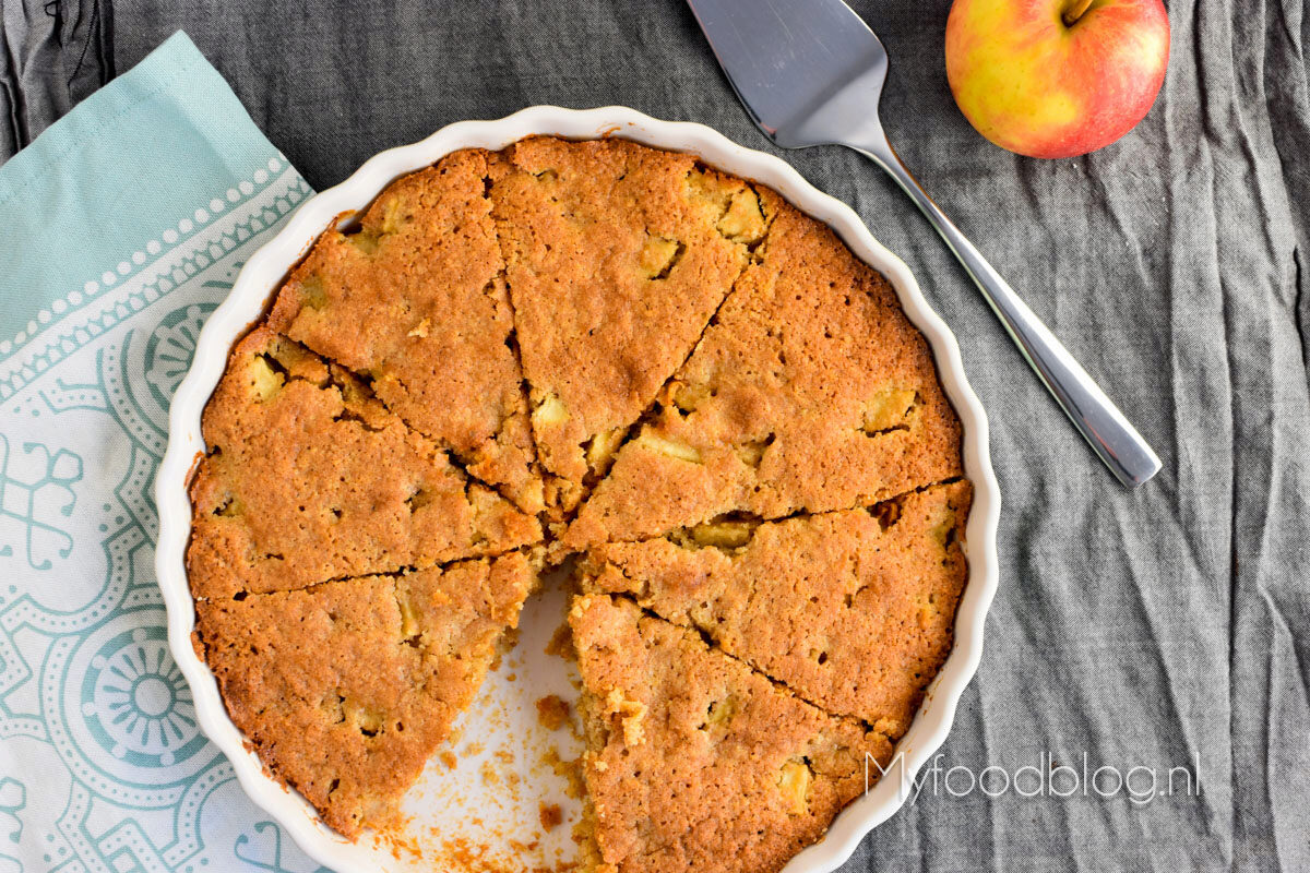 Makkelijke appelcake met amandelmeel