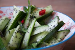 Quick & easy: frisse komkommersalade