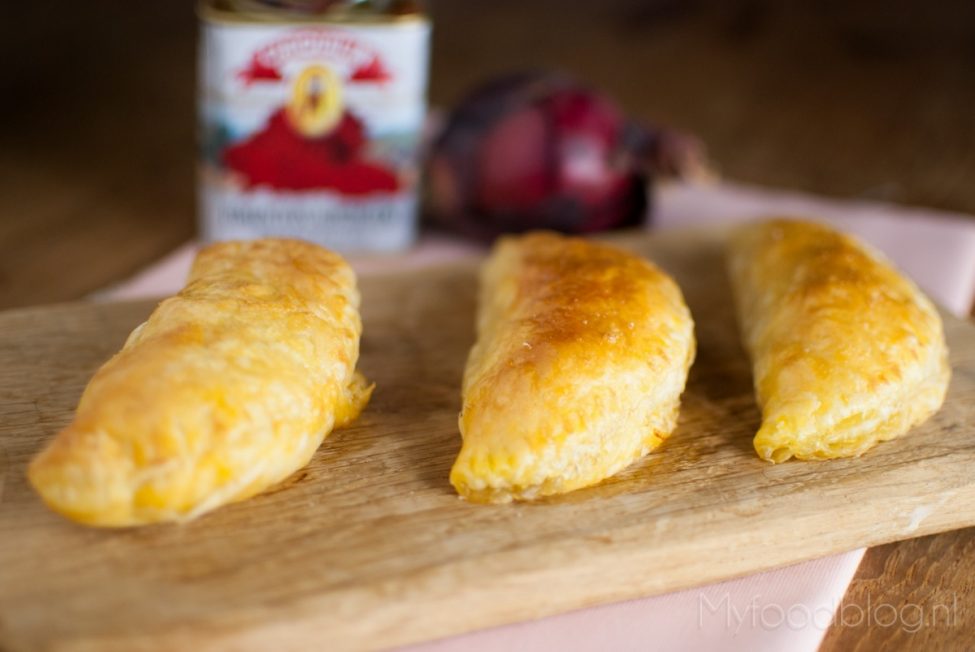 Empanada met tonijn (empanada de atún)