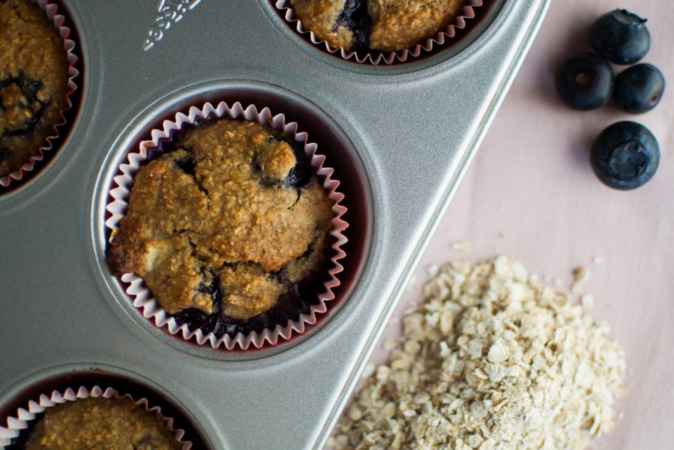 Gezonde ontbijtmuffins met blauwe bessen