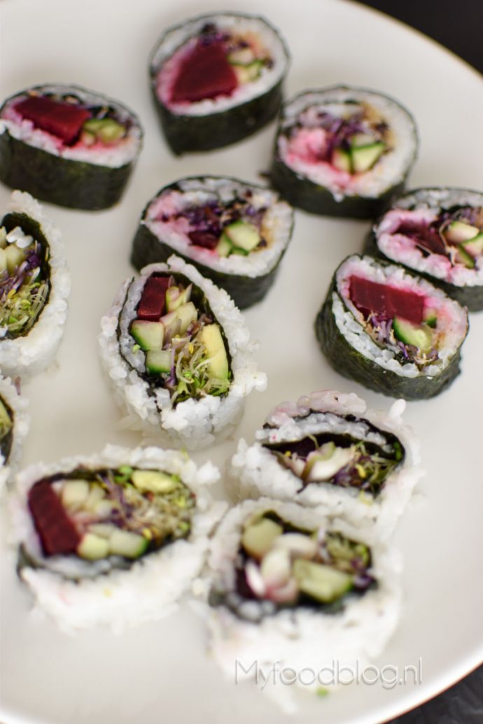 Vegetarische sushi met biet en 11 andere vegetarische sushi ideeën