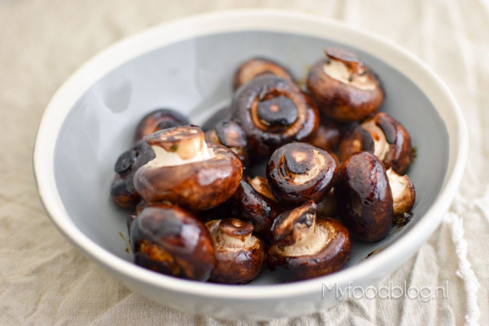 Gemarineerde kastanjechampignons