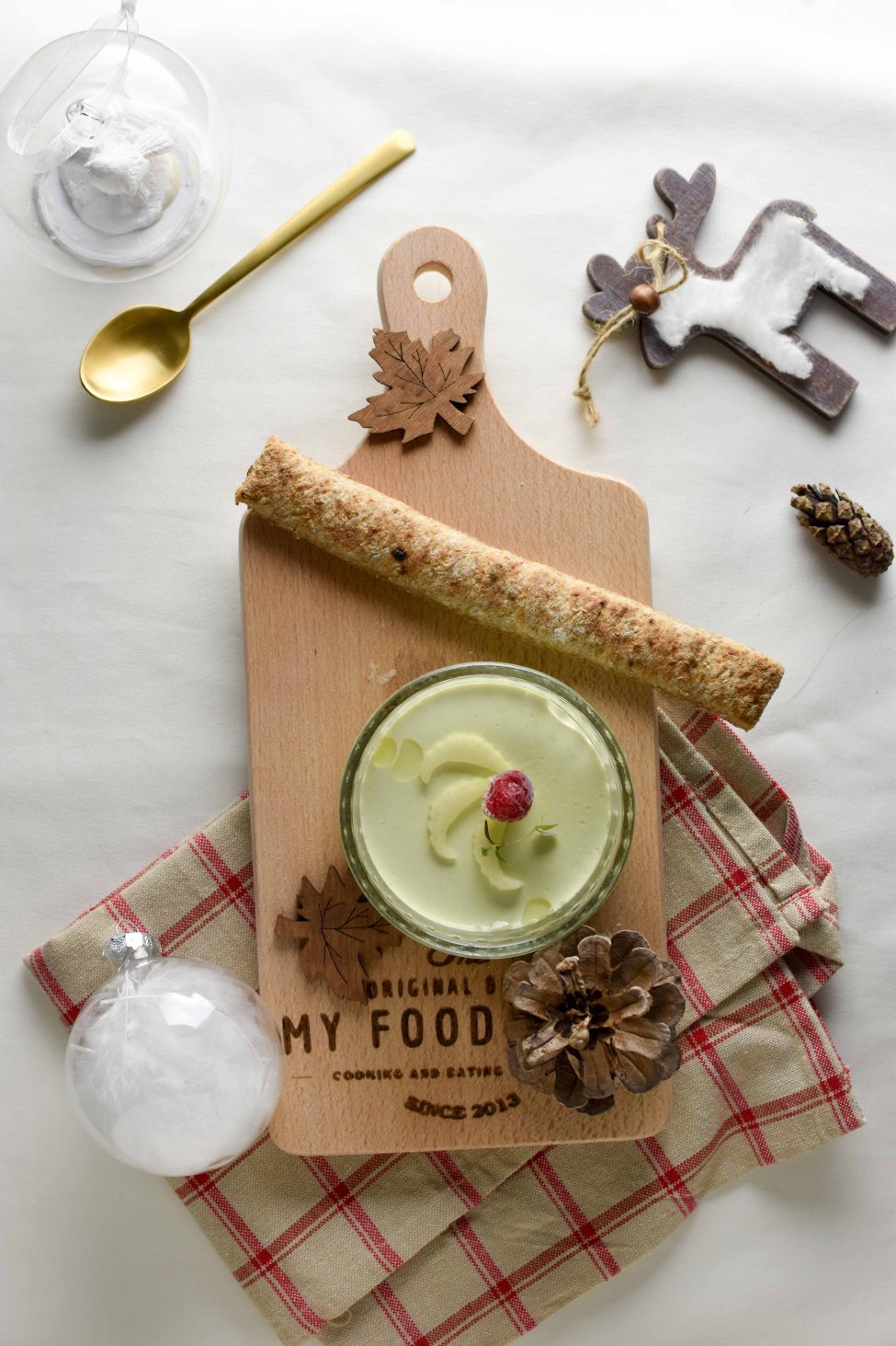 Hartige panna cotta met bleekselderij en venkel