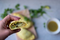Aloo samosa’s (vegetarische Indiase pasteitjes)
