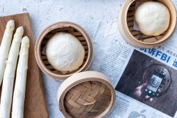 Vegetarische bapao’s met witte asperges
