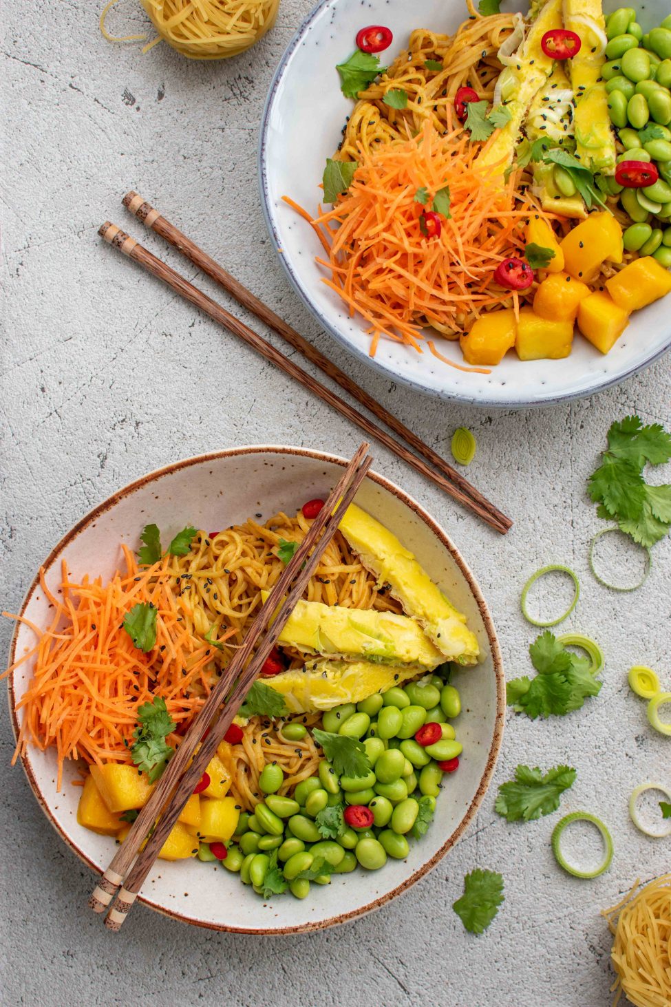 Snelle bami bowl met mango