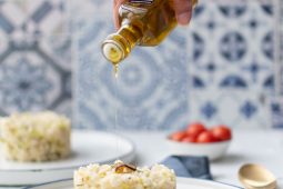 Vegan risotto met truffel en prei