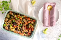 Vegetarische traybake Midden-Oosterse stijl