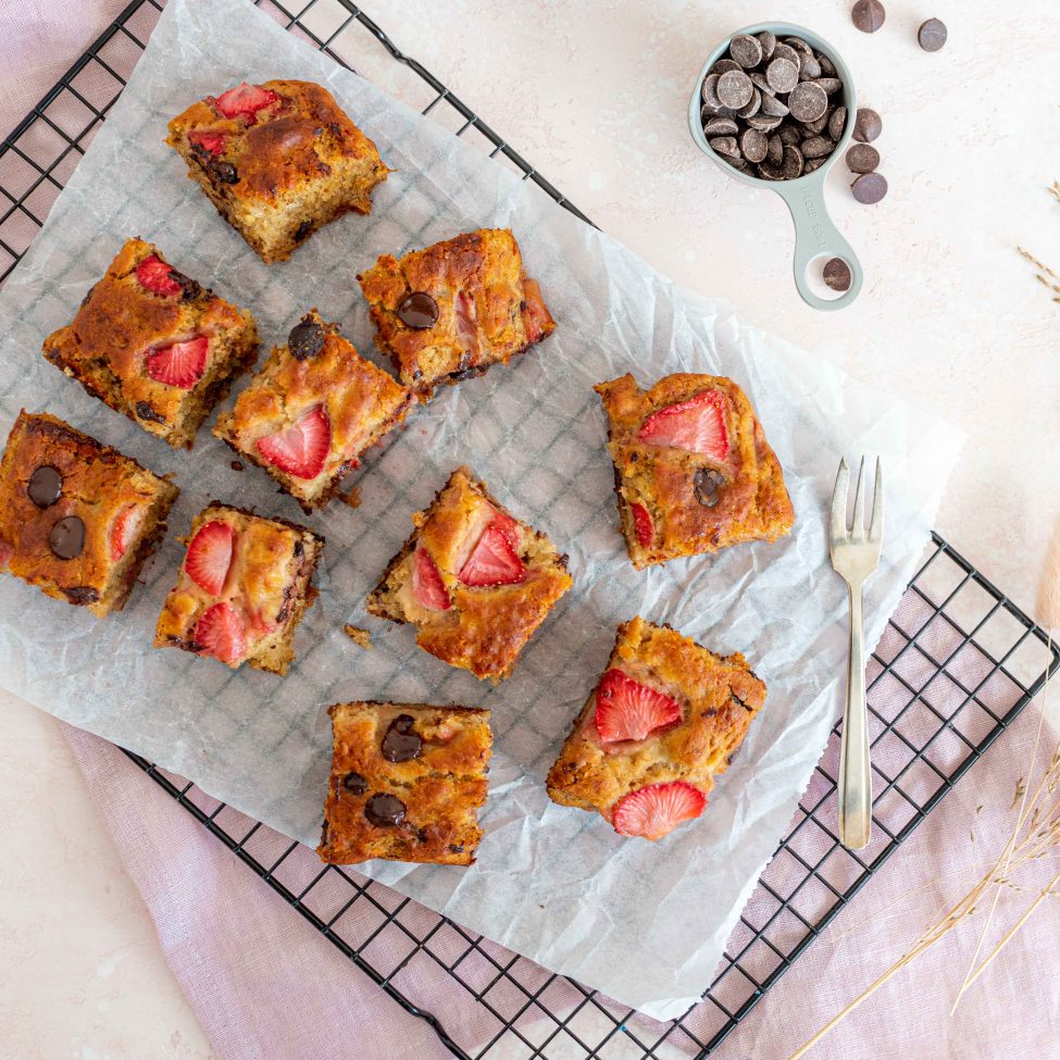 Vegan bananenbrood met aardbeien (glutenvrij)