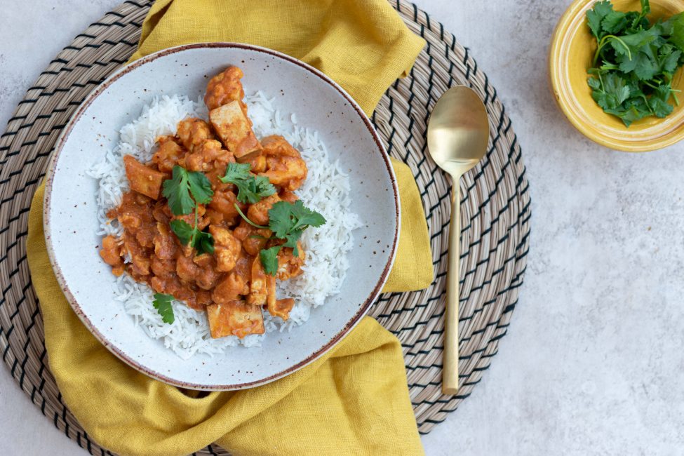 Vegetarische butter chicken (butter cauliflower)