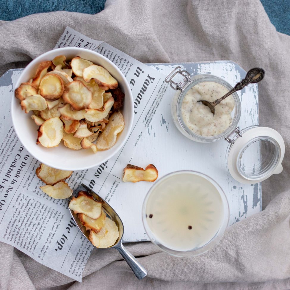 Pastinaakchips met truffelmayonaise