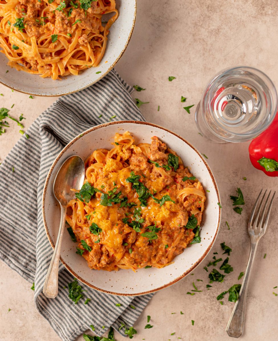 Vegetarische pasta met romige paprikasaus