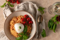 Tomatenrisotto met mozzarella (lekker, voedzaam en snel)