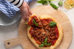 Zelf pizza bolognese maken: makkelijk en lekker￼