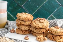 Gezonde vegan havermoutkoekjes met walnoten