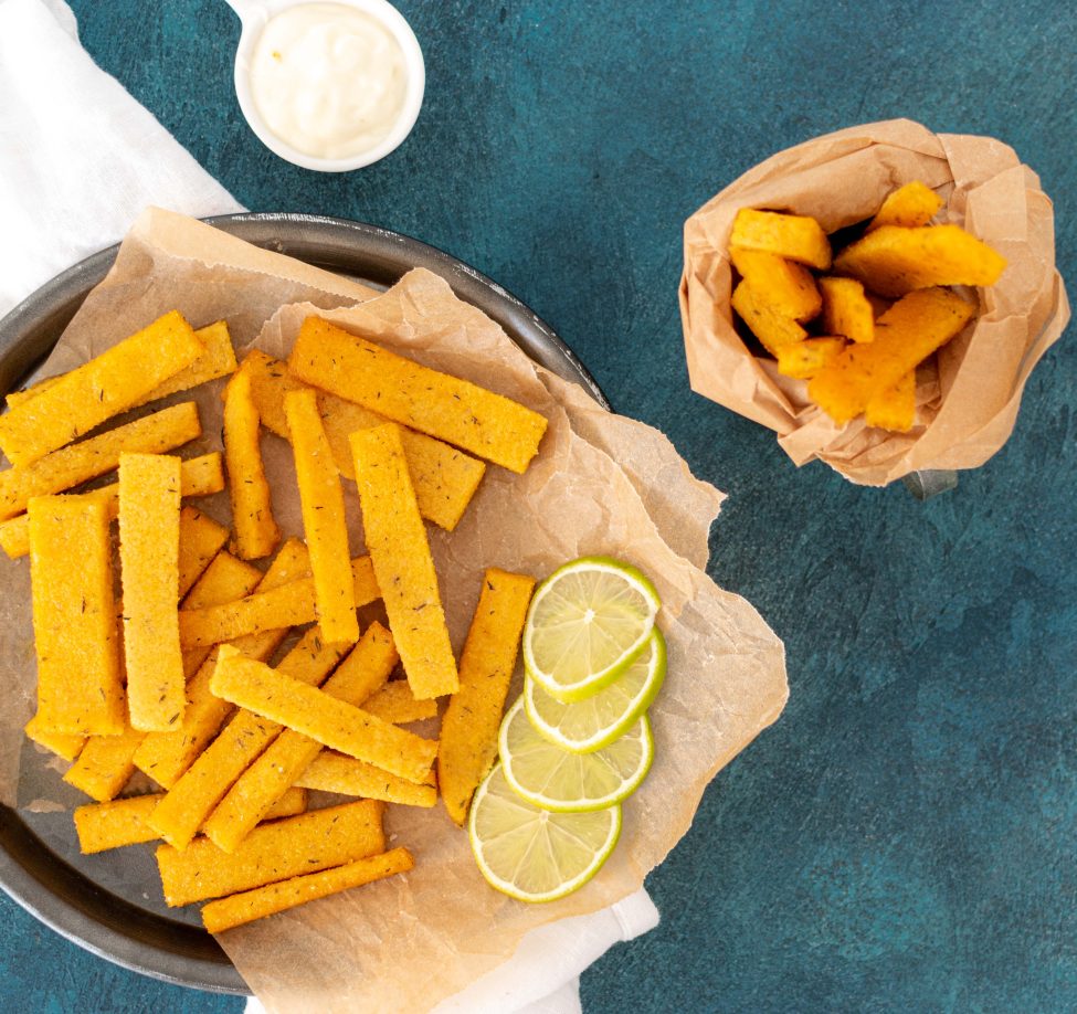 Polentafrietjes met limoenmayonaise