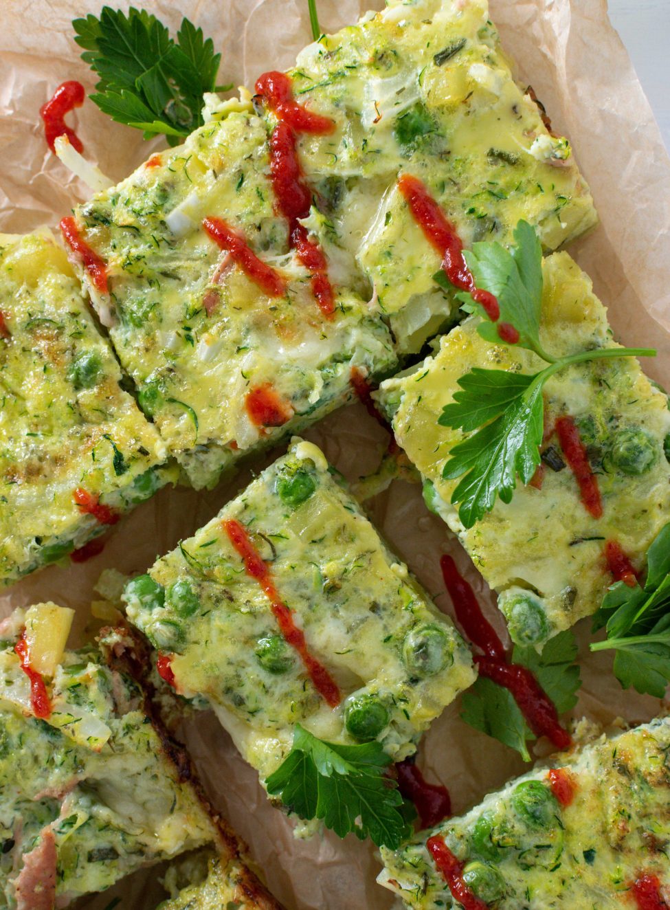 Aardappel frittata met courgette, kruiden en cheddar kaas