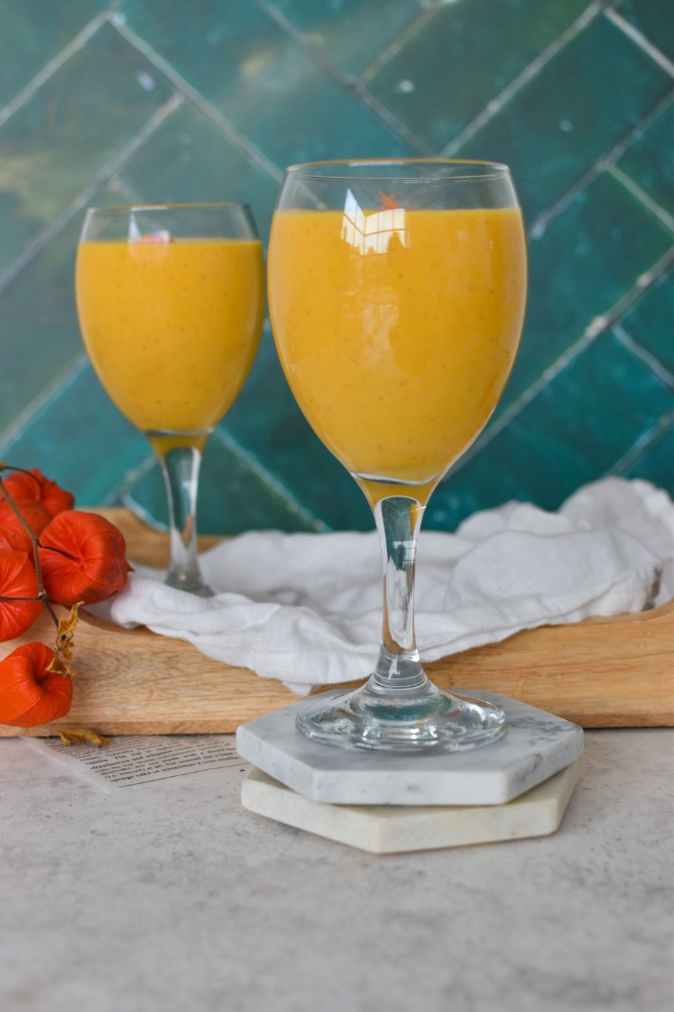 Pompoen smoothie met wortel, dadel en kaneel