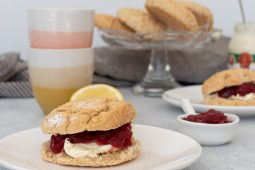 Glutenvrije scones (lekker met jam & clotted cream!)