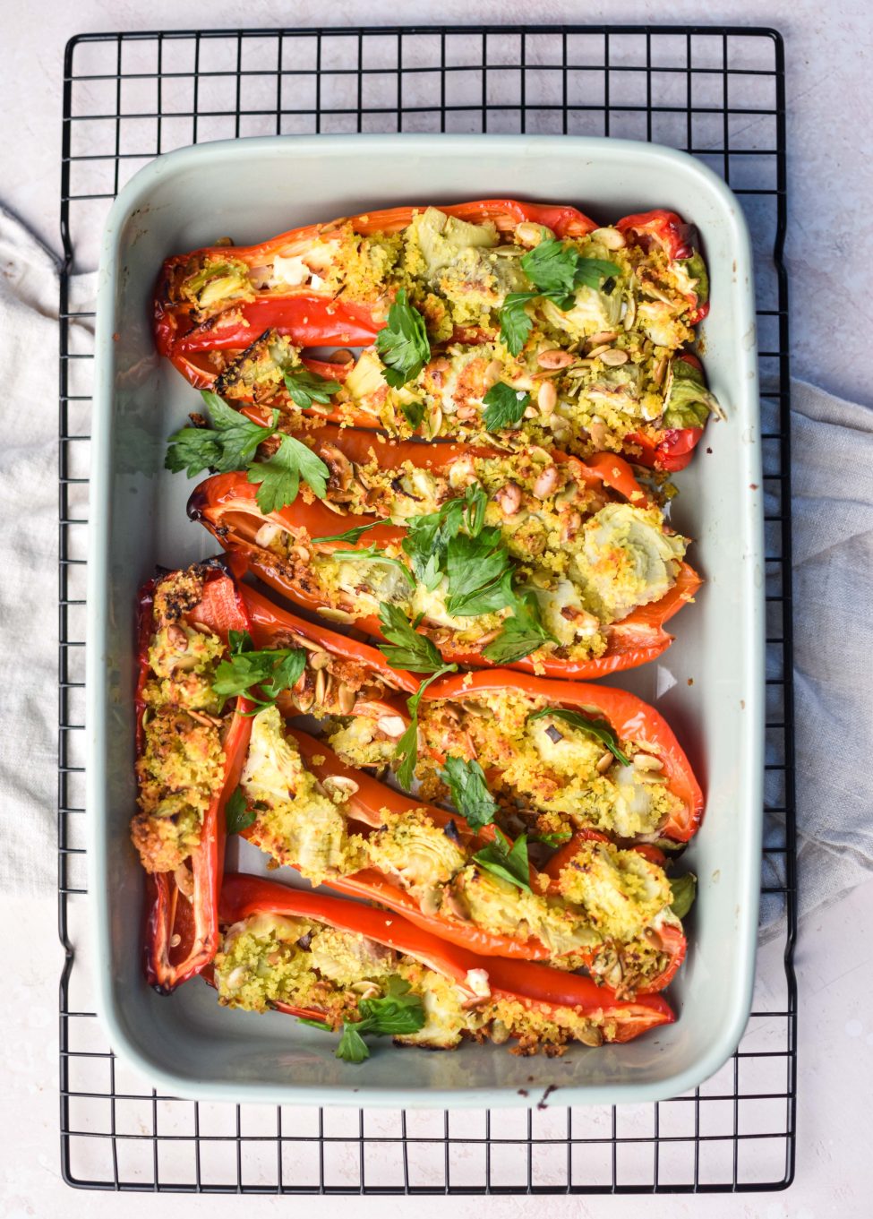 Vegetarisch gevulde puntpaprika’s  met artisjok en feta